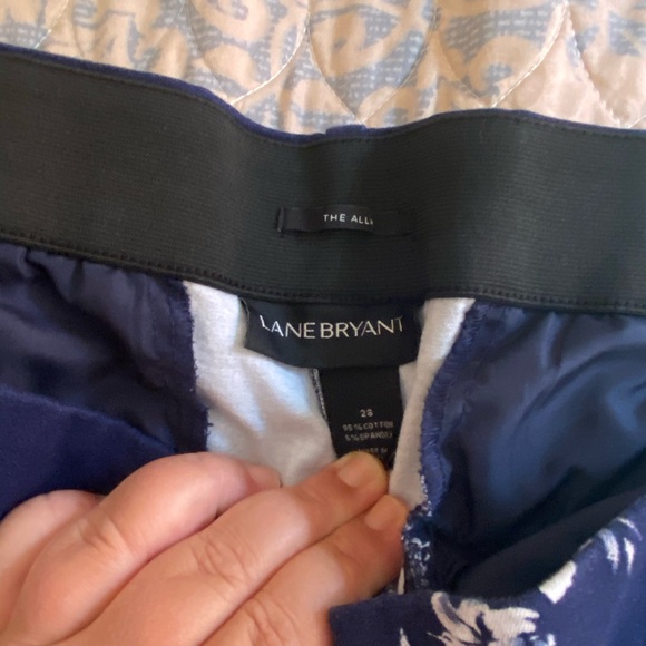 Capri pants - Picture 2 of 2